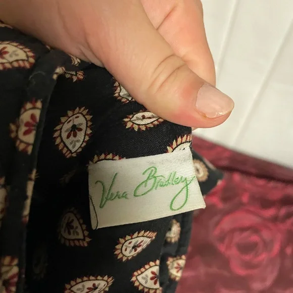 Vera Bradley med size purse - Picture 9 of 10